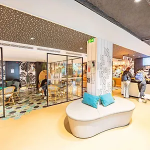 Ibis Styles Paris 16 מלון